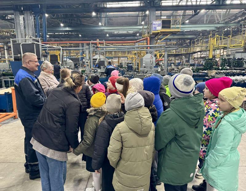 Экскурсия для школьников на ОАО "Белкард"